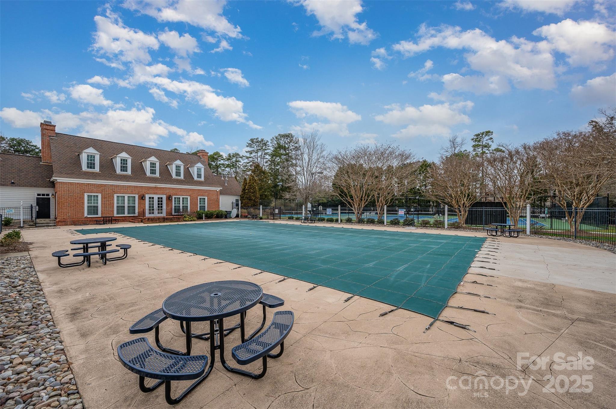 Lexington - Residential