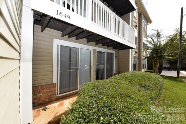 1649 ARLYN CIR, CHARLOTTE, NC 28213 - Image d62ea71e55b150a2b9ff95b1e4ac3c7b/1541146944