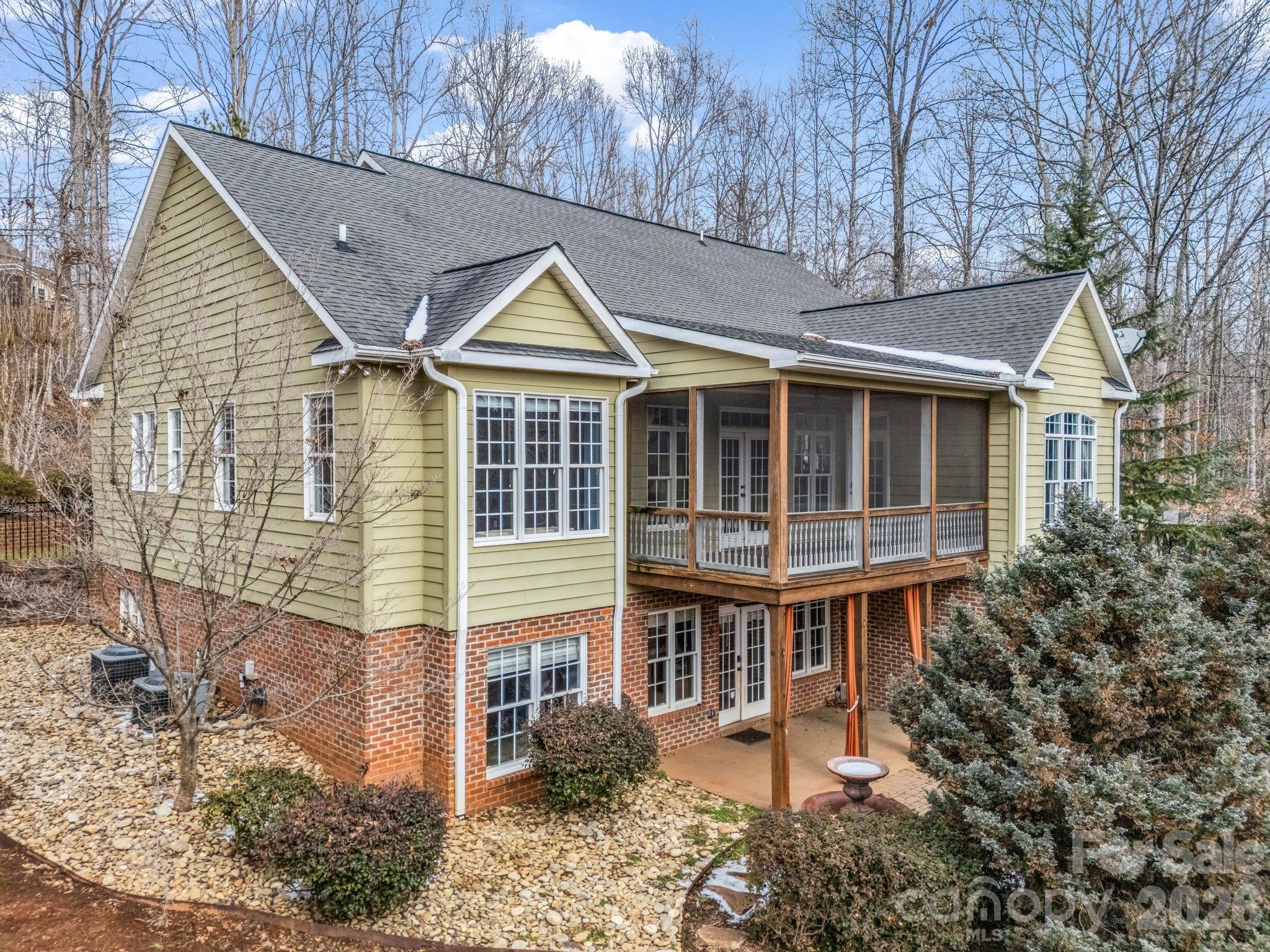 150 William Gilbert Loop