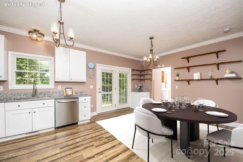 46 Badger Run Hendersonville NC 28739