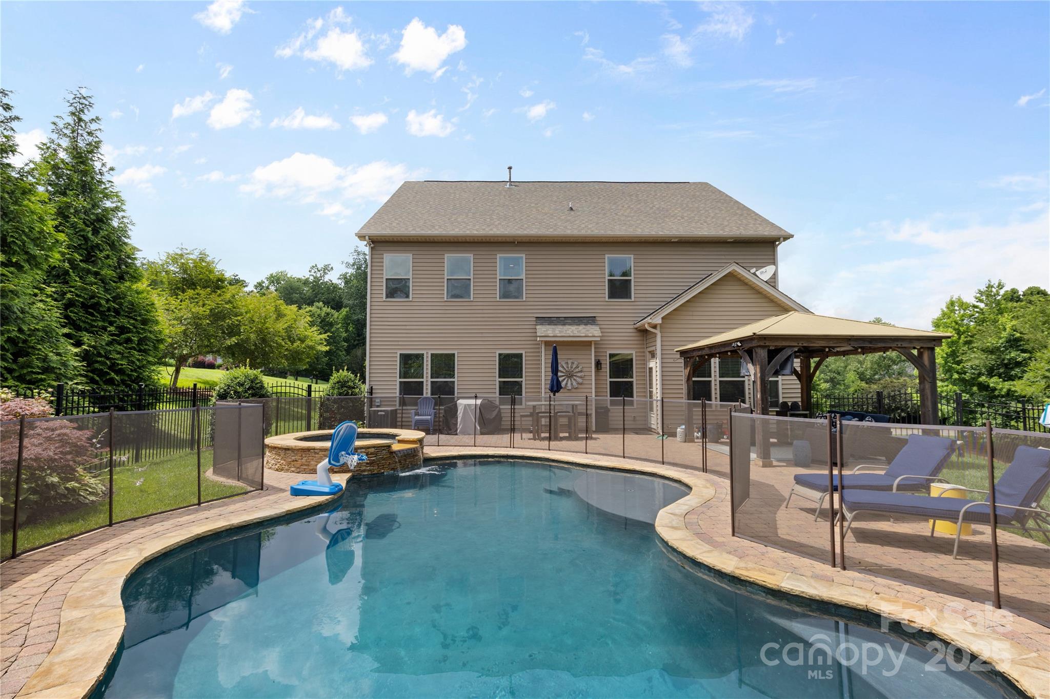 9801 Blackbird Hill Lane