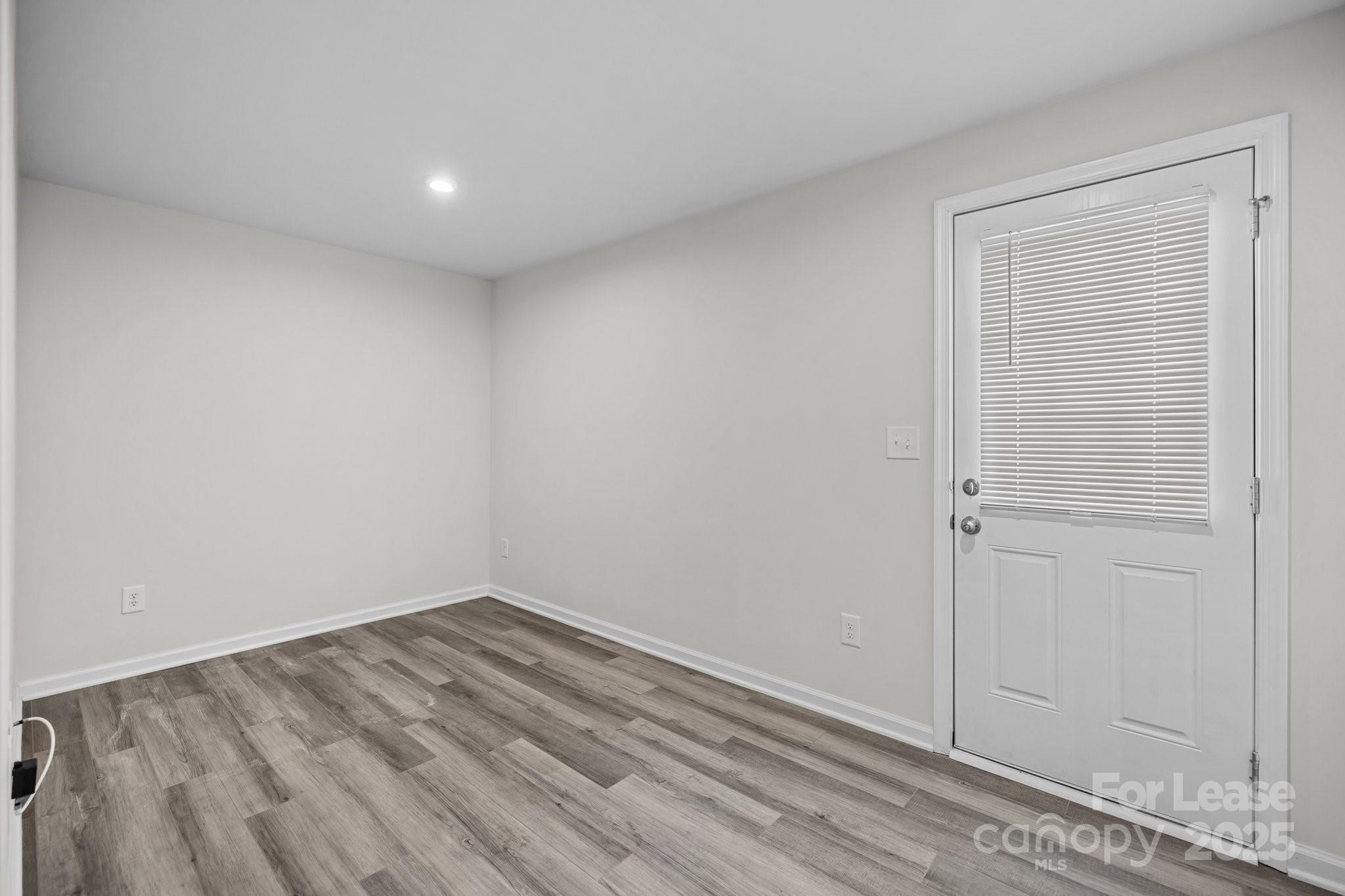 6205 Cutwater Circle