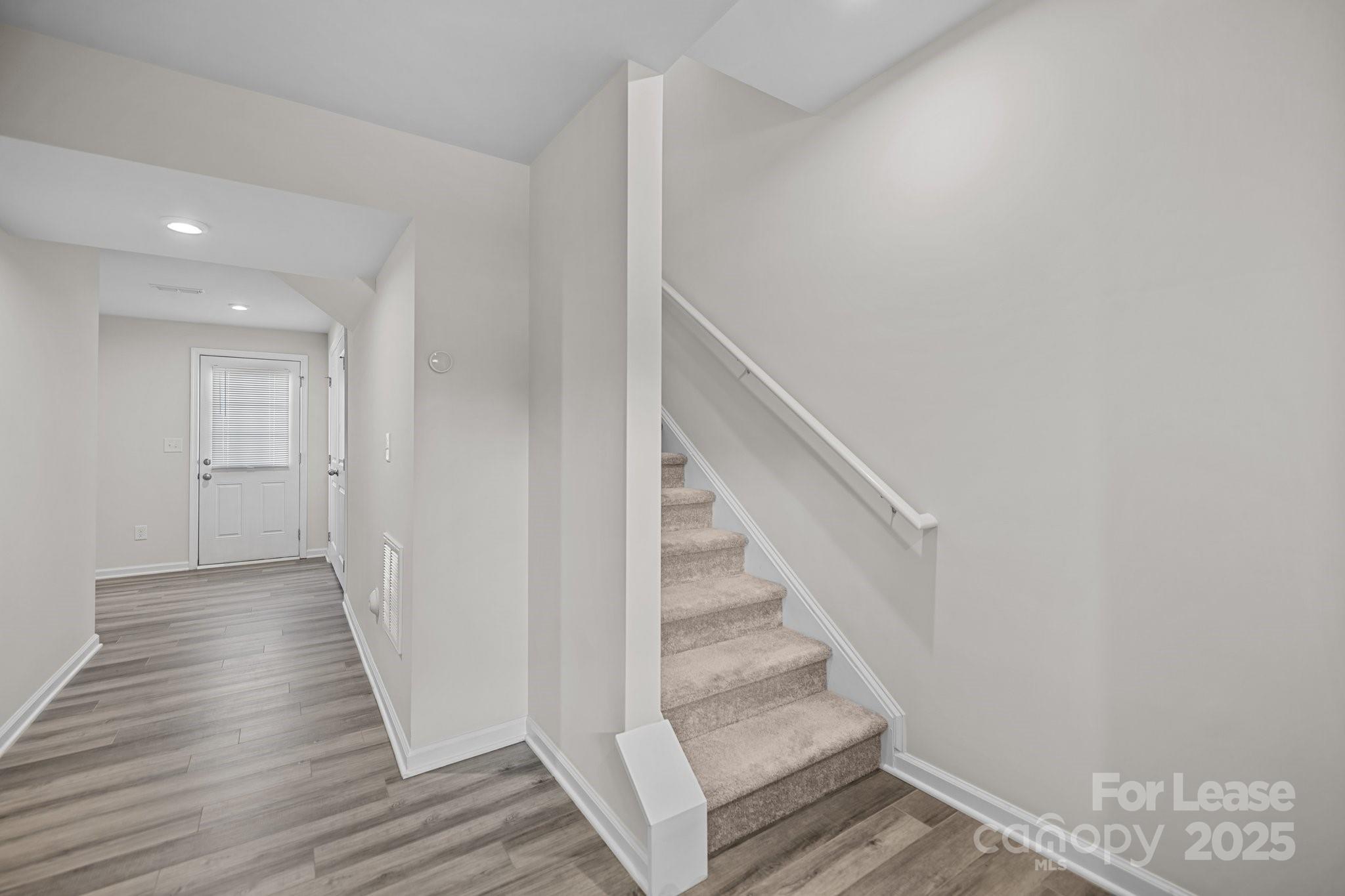 6205 Cutwater Circle