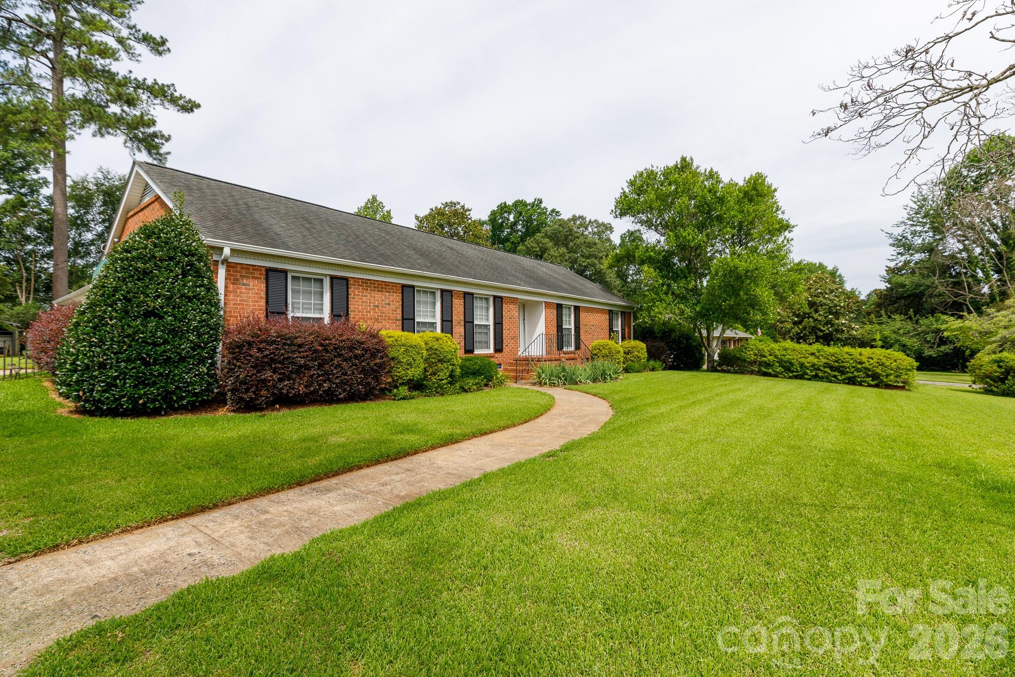 2057 Hempstead Road