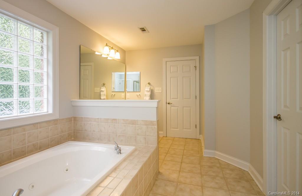 The Oaks at Oxfordshire - Residential