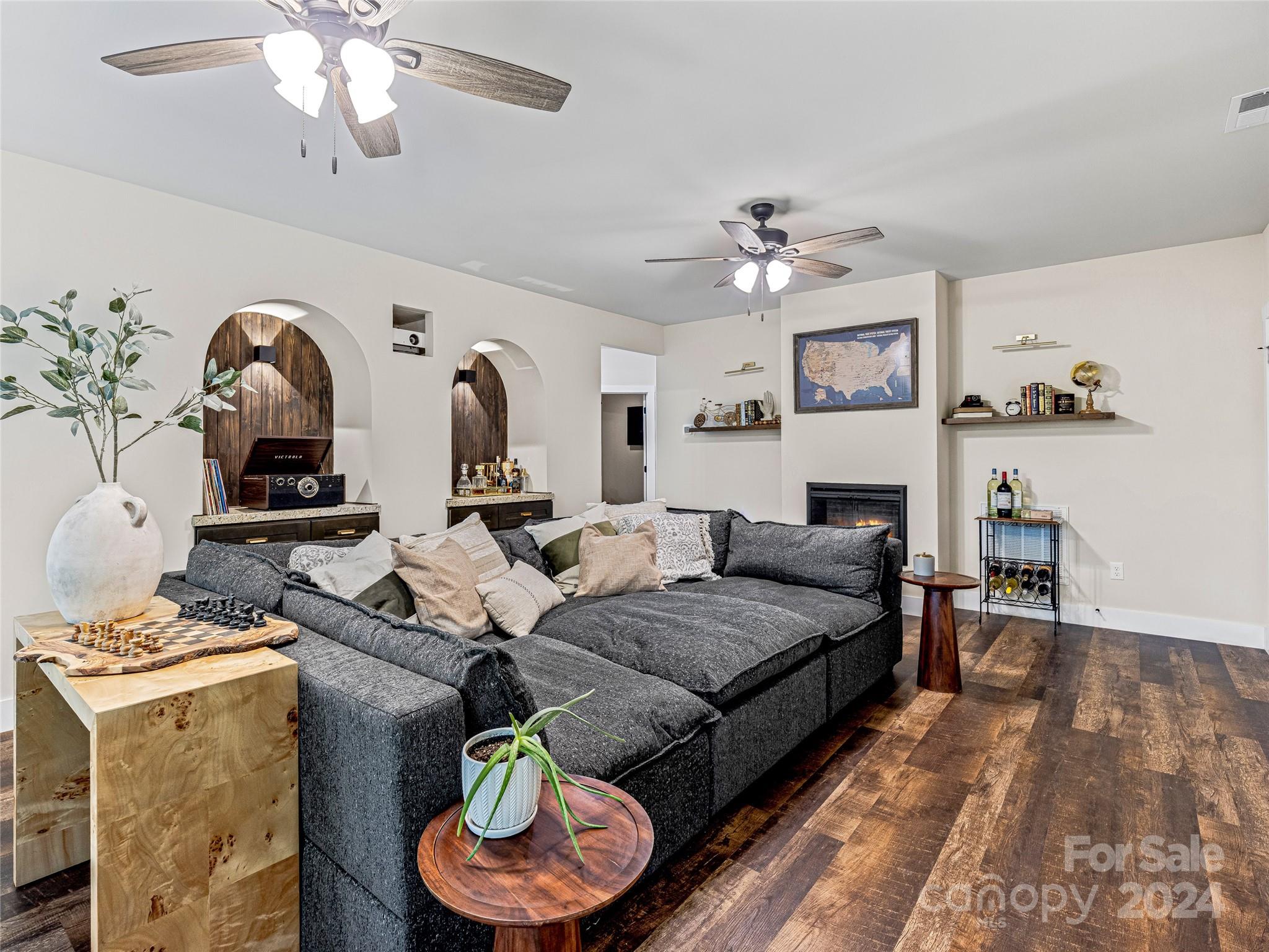 Haw Creek - Residential