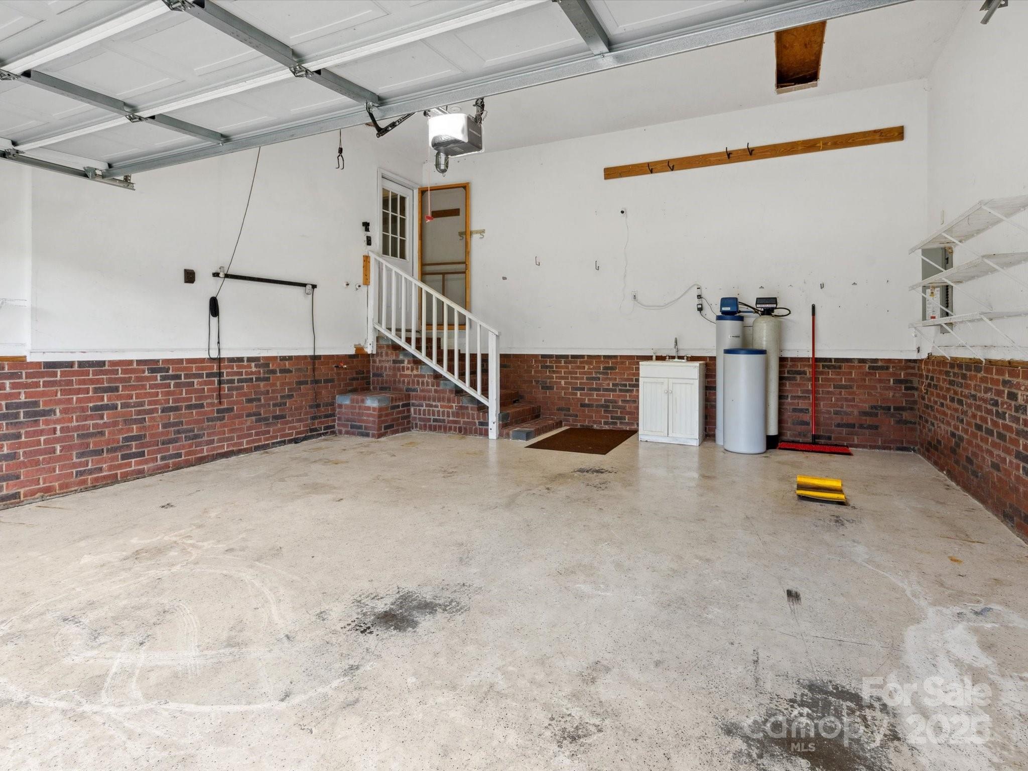 Oak Creek - Residential