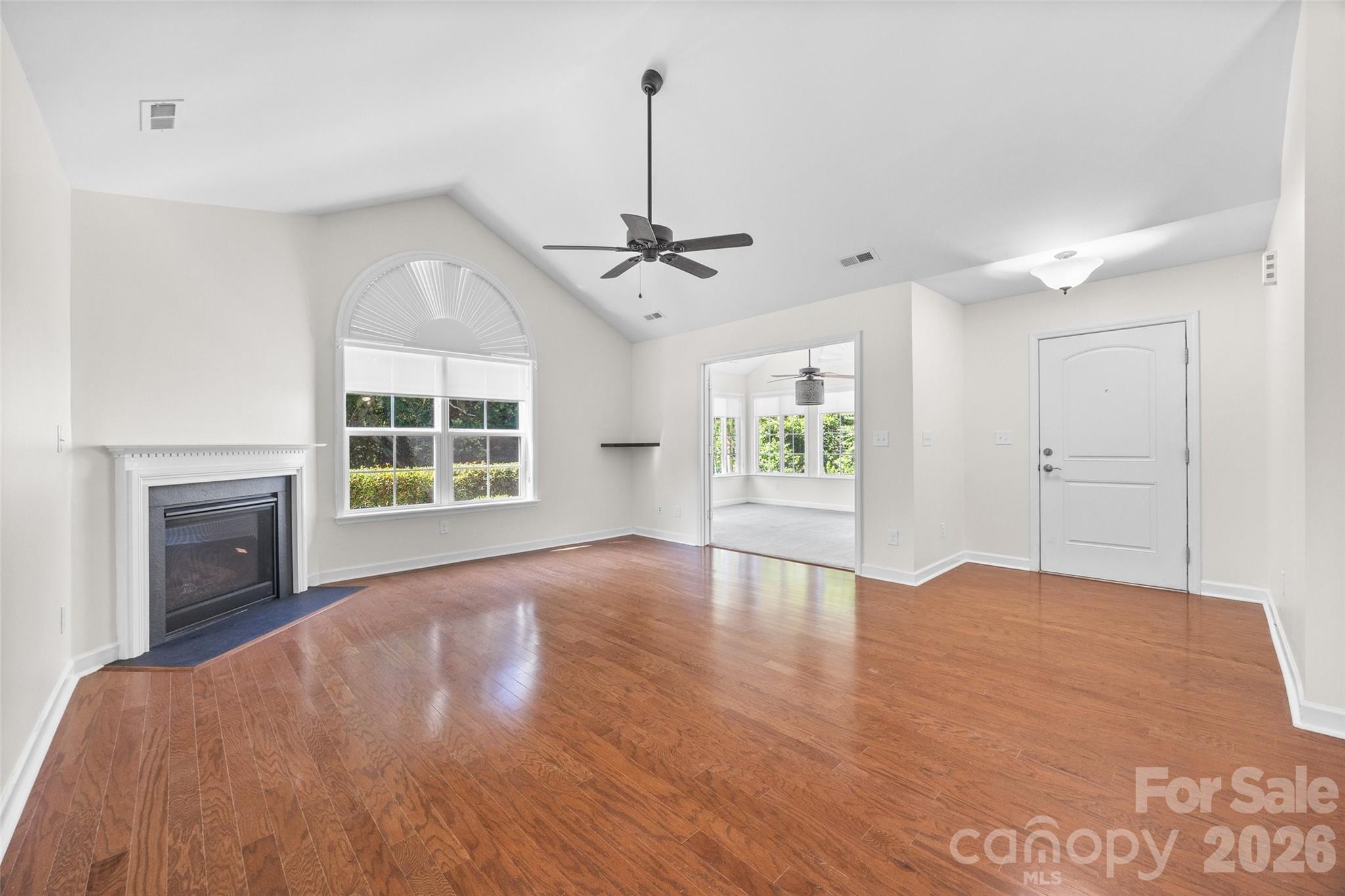 274 Lone Oak Circle