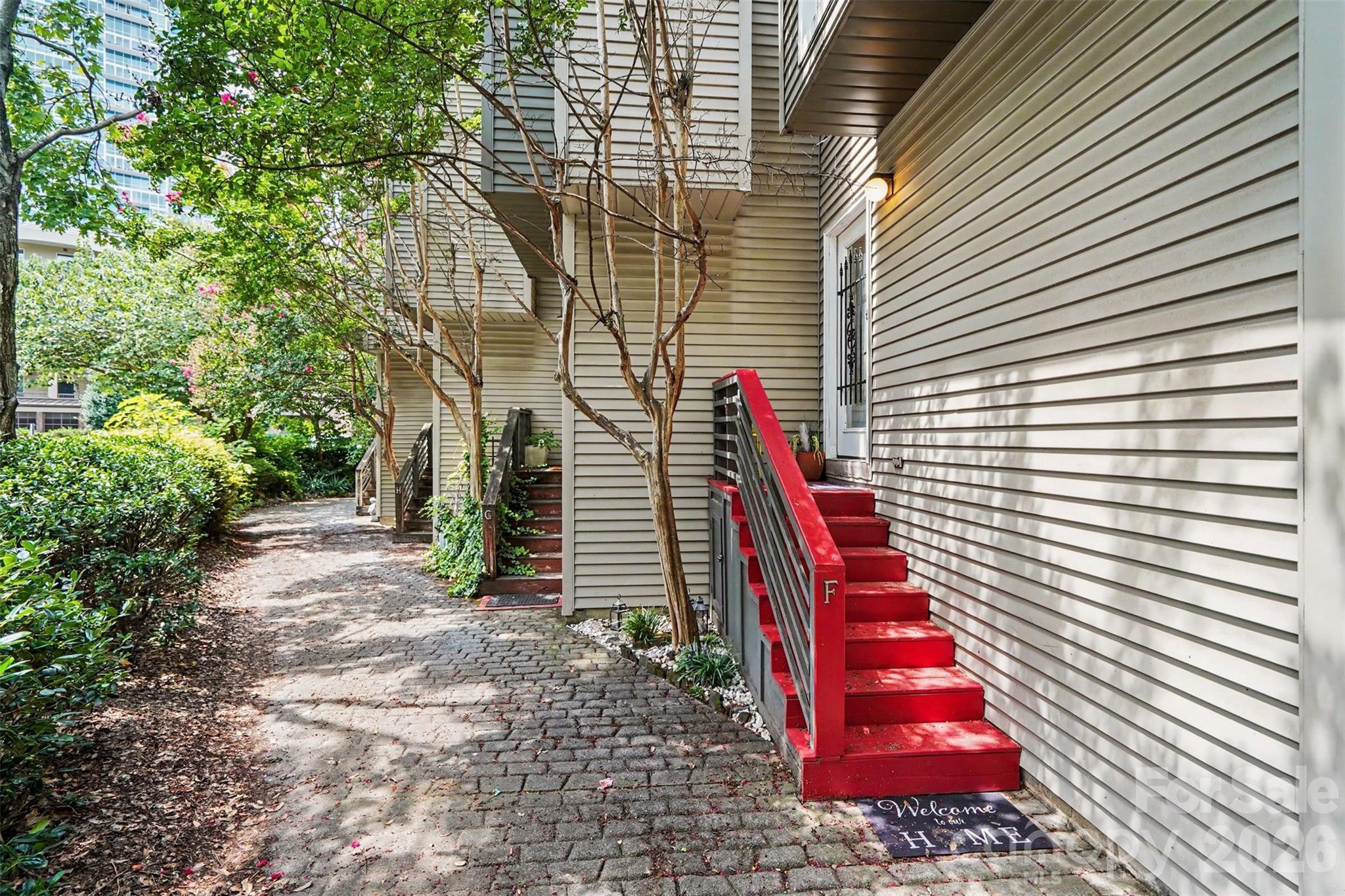 415 W 7th Street Unit F