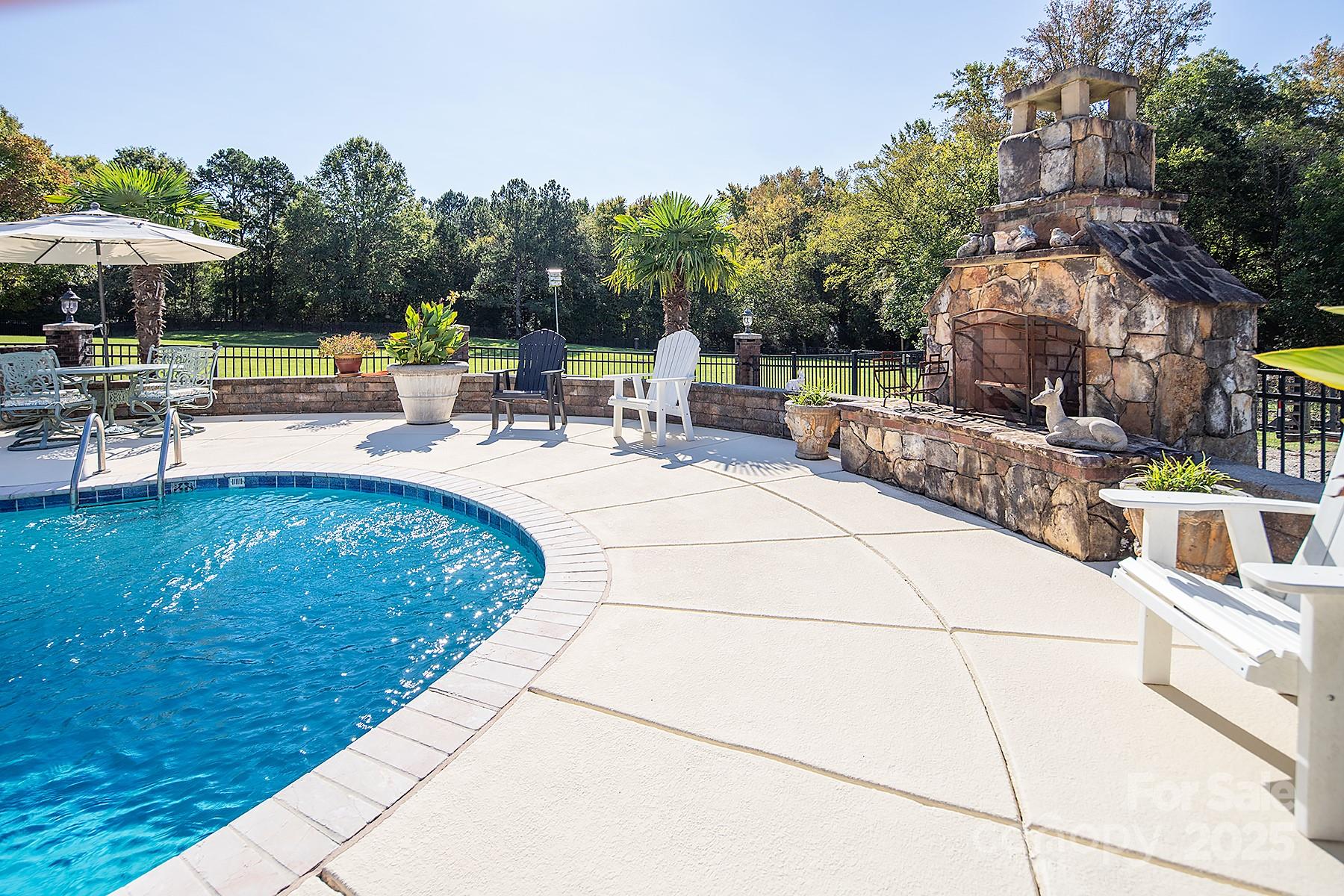 Hawk Hill - Residential