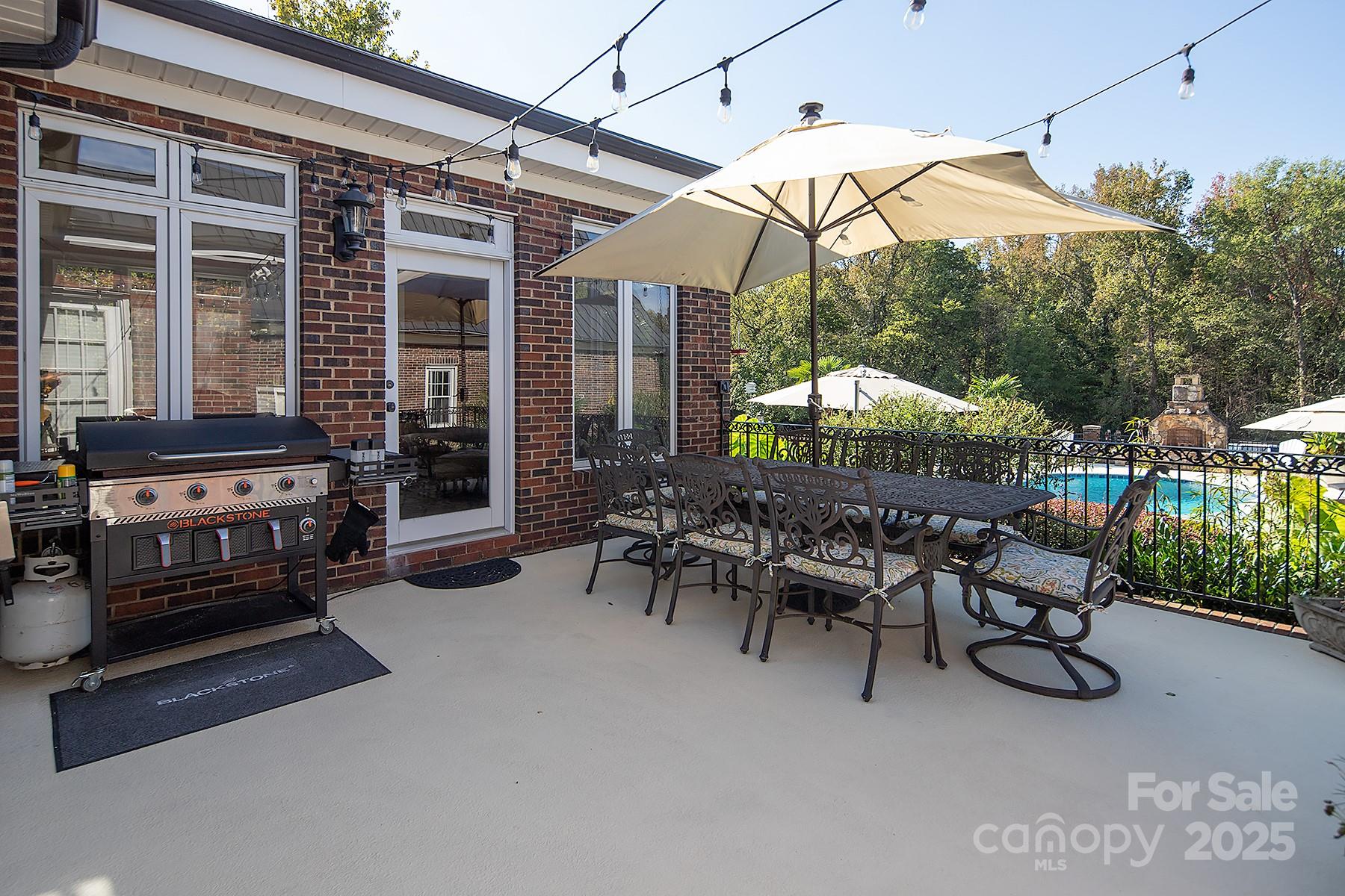 Hawk Hill - Residential