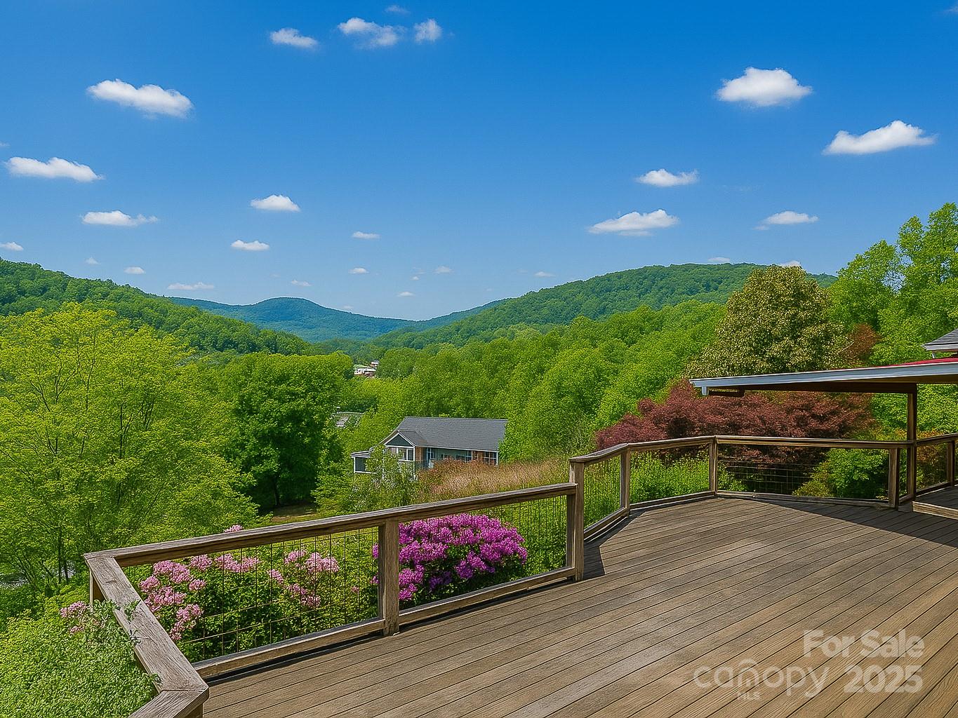 106 Thistle Tree Way
