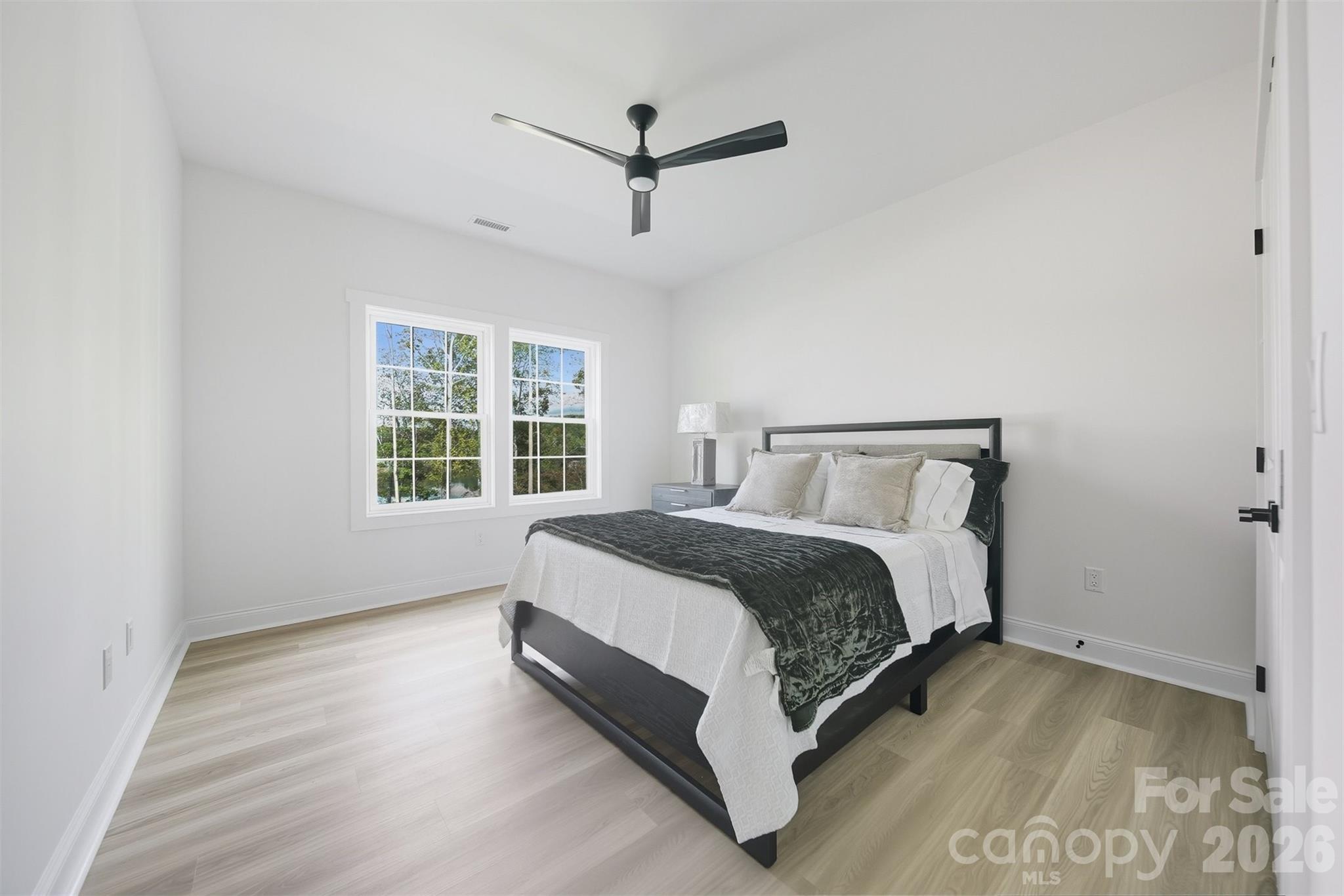 Waterfront Harbor - Residential