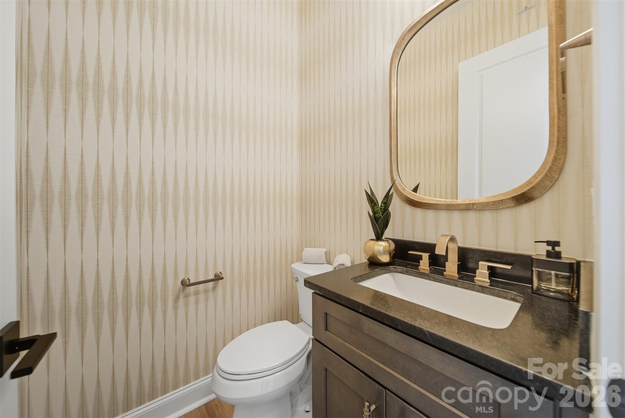 Waterfront Harbor - Residential