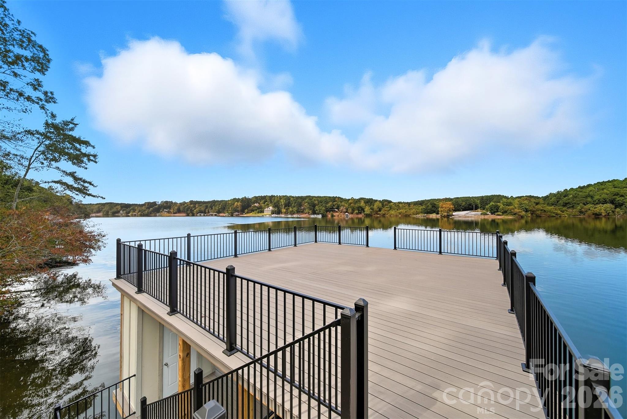 Waterfront Harbor - Residential