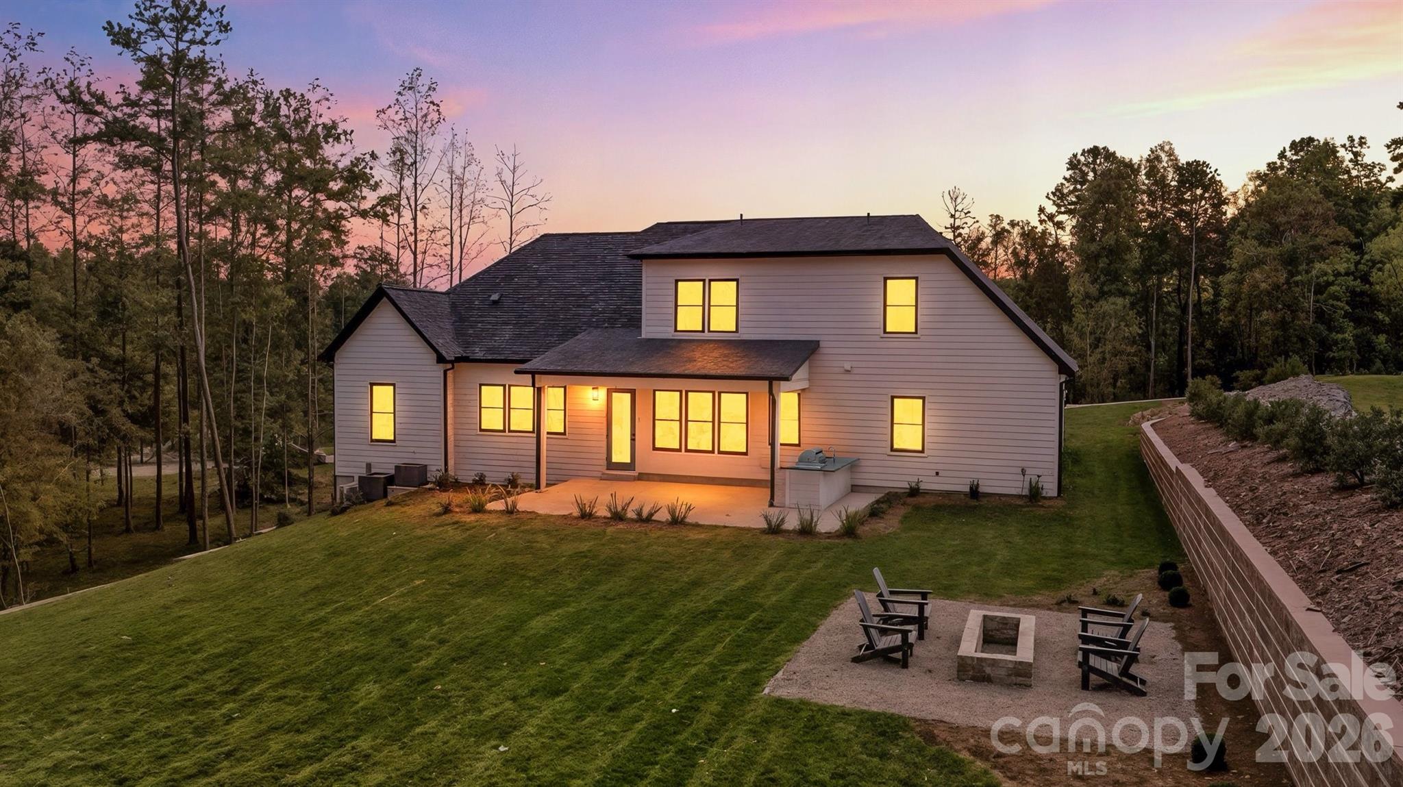 Waterfront Harbor - Residential