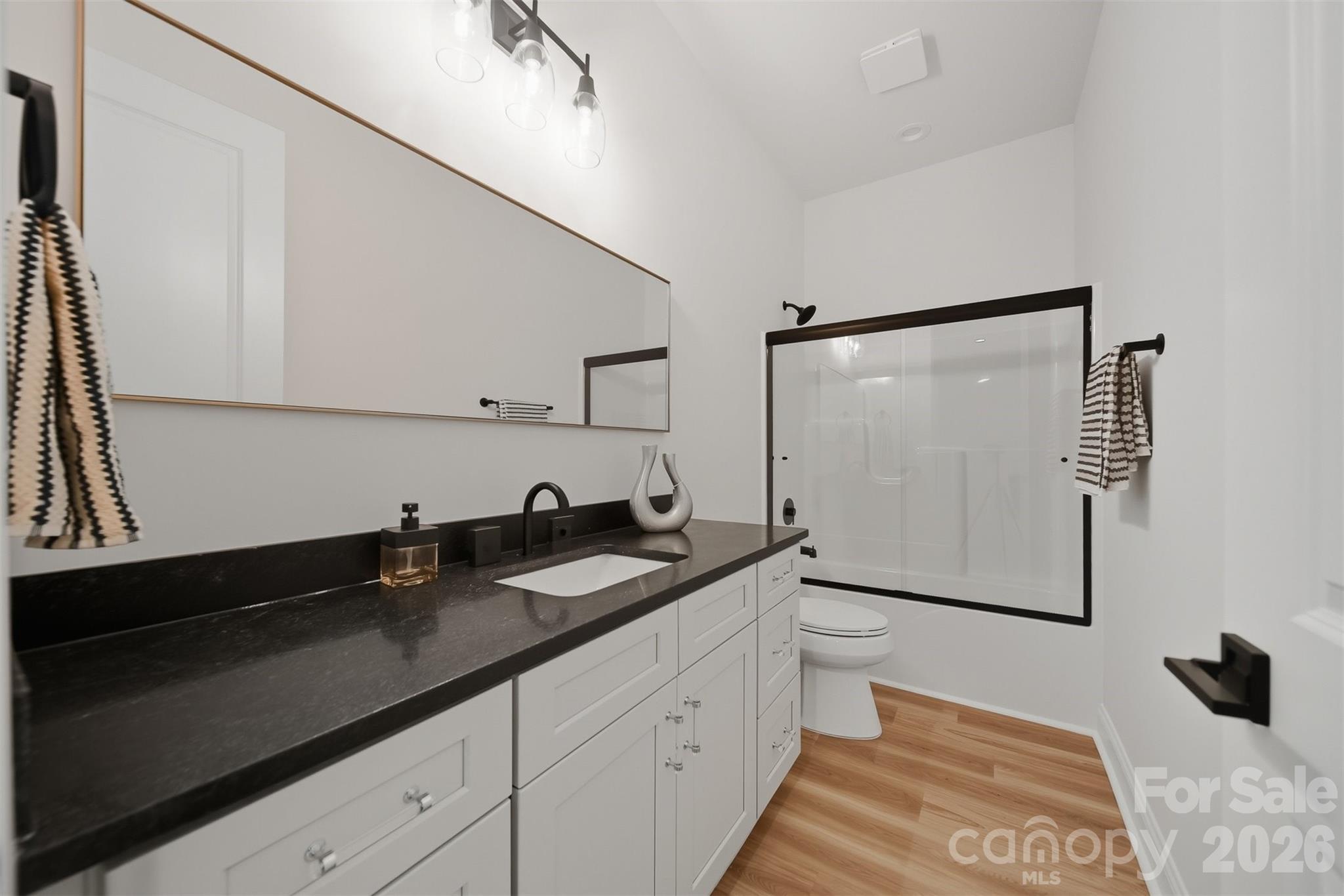 Waterfront Harbor - Residential