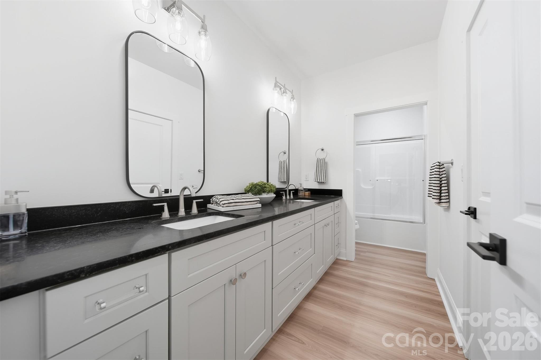 Waterfront Harbor - Residential