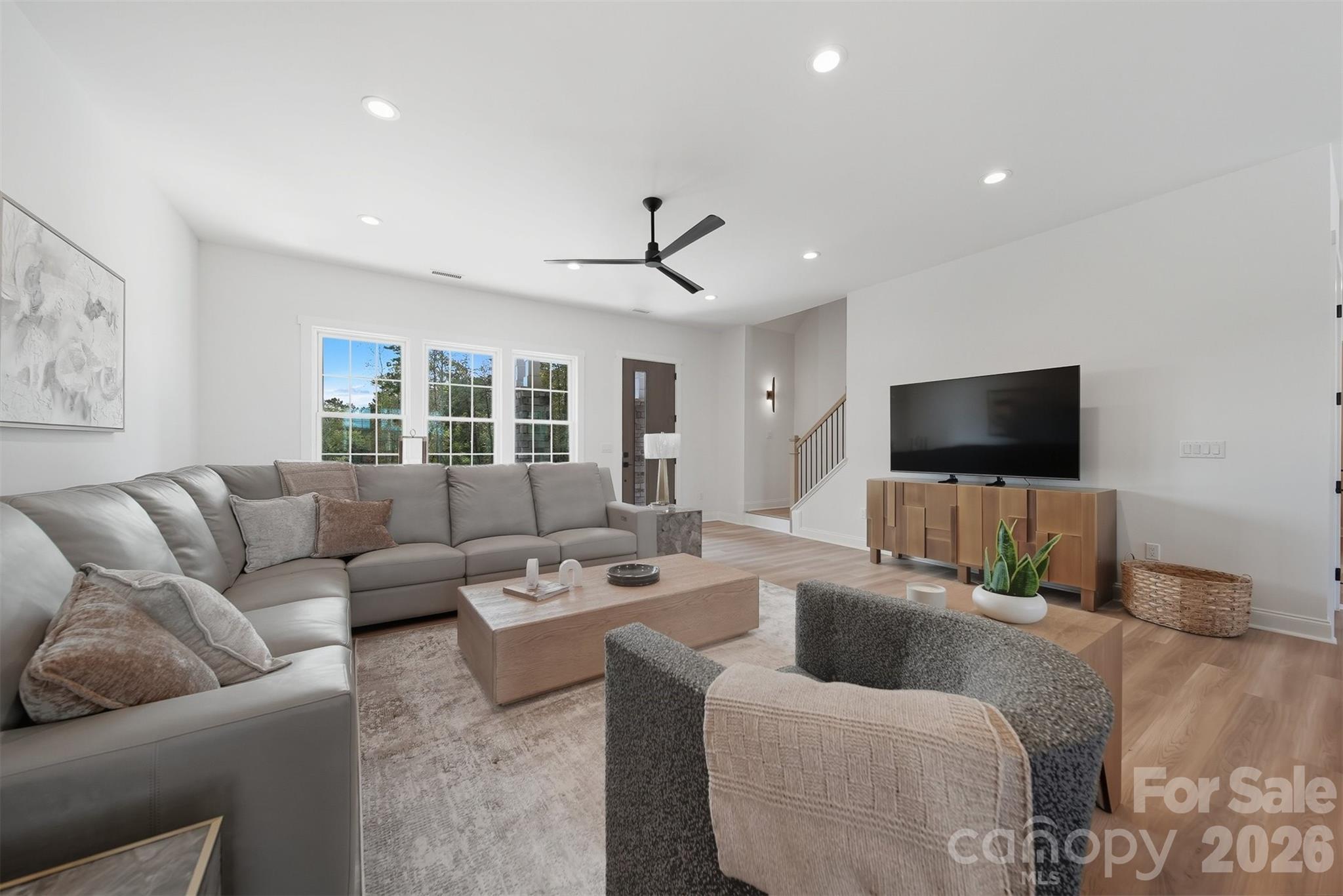 Waterfront Harbor - Residential