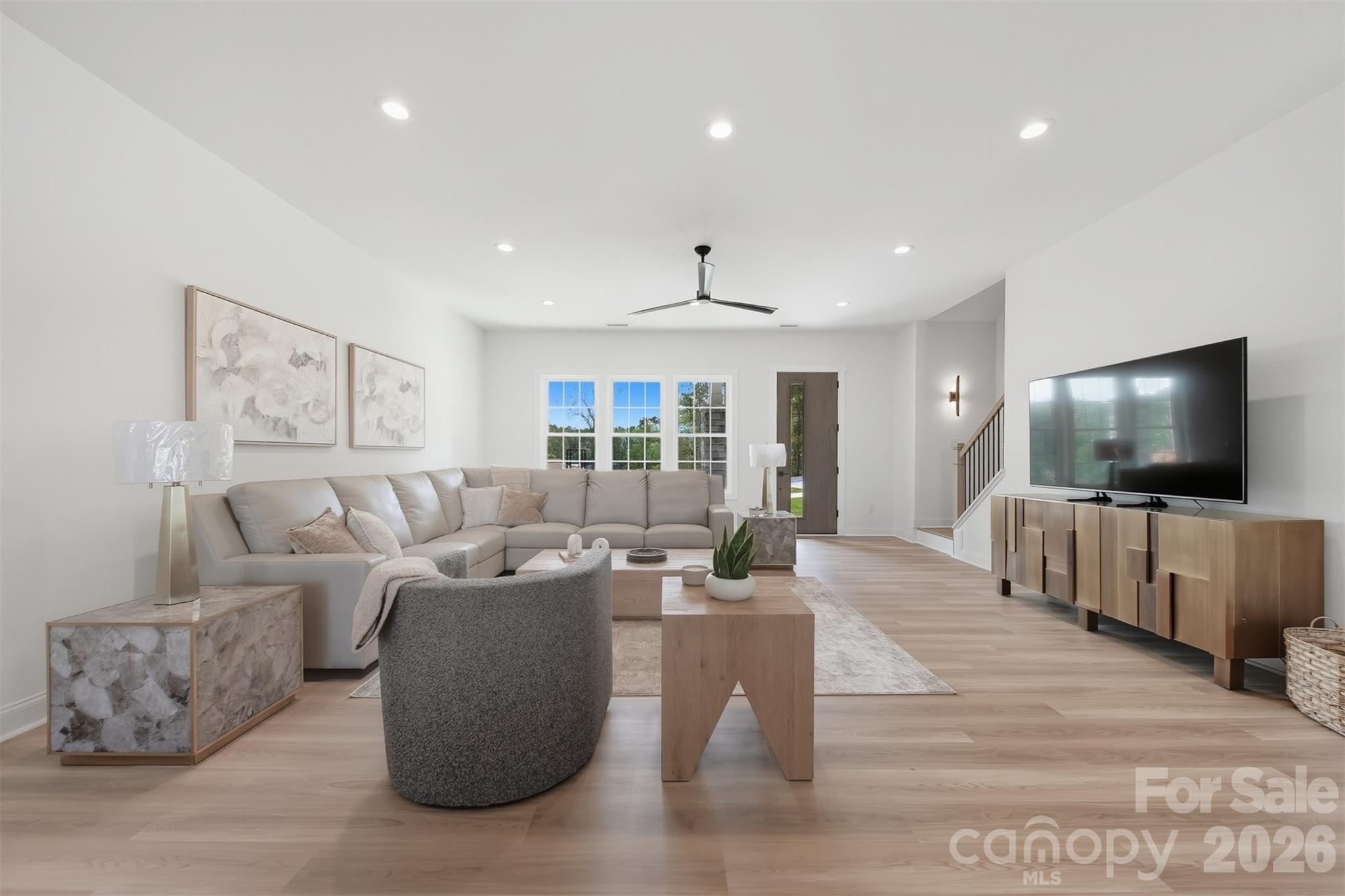 Waterfront Harbor - Residential