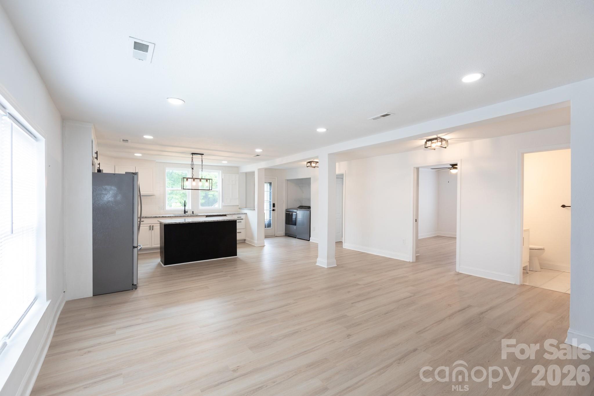 607 Old Charlotte Road SW