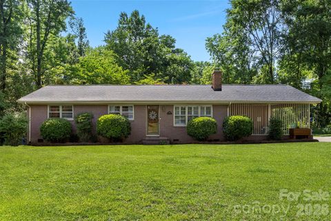 Photo of 3701 Bellevue Terrace, Gastonia, NC 28056 (MLS # 4390638)