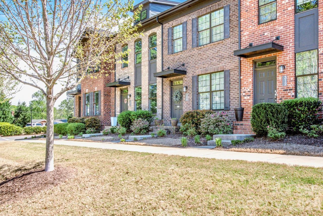 308 Linestowe Drive