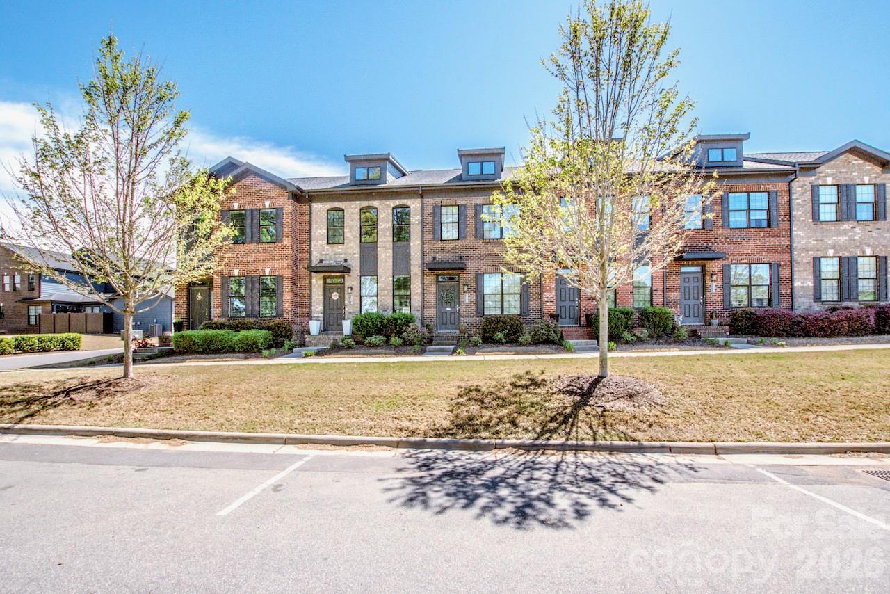 308 Linestowe Drive