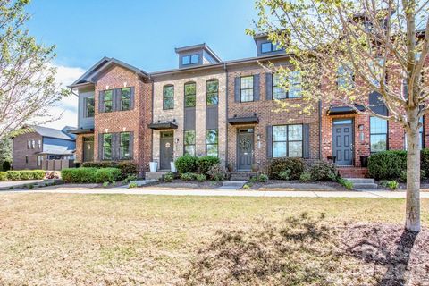 Photo of 308 Linestowe Drive, Belmont, NC 28012 (MLS # 4359244)