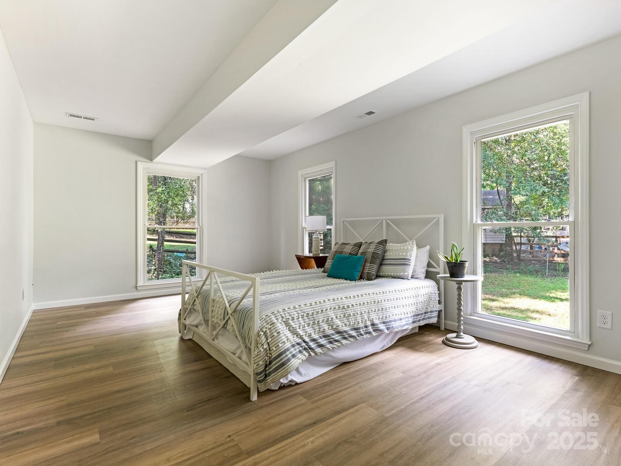 Sardis Forest - Residential