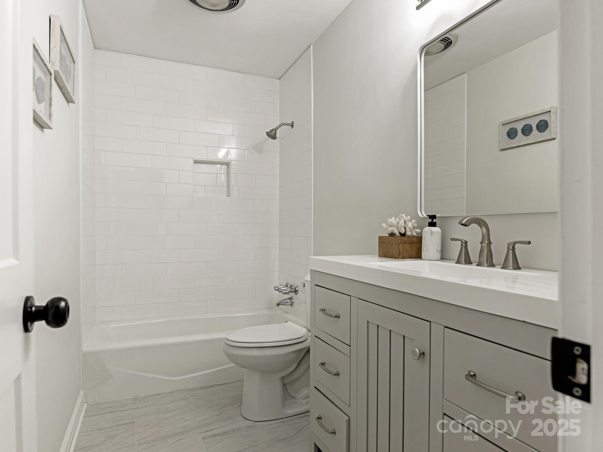 Sardis Forest - Residential