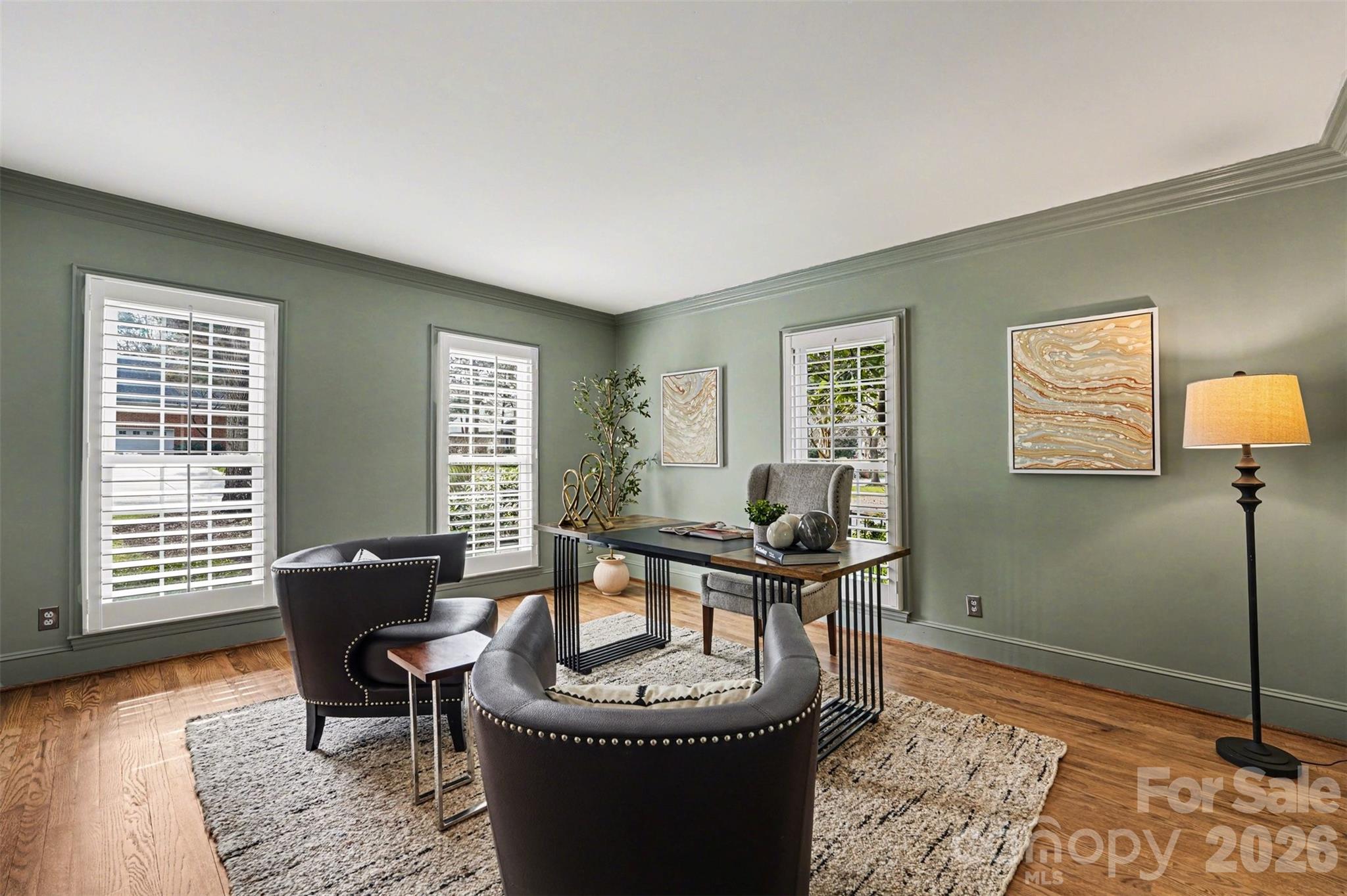 5606 Hillingdon Road