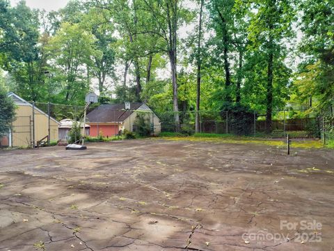 324 N Sharon Amity Road Charlotte NC 28211