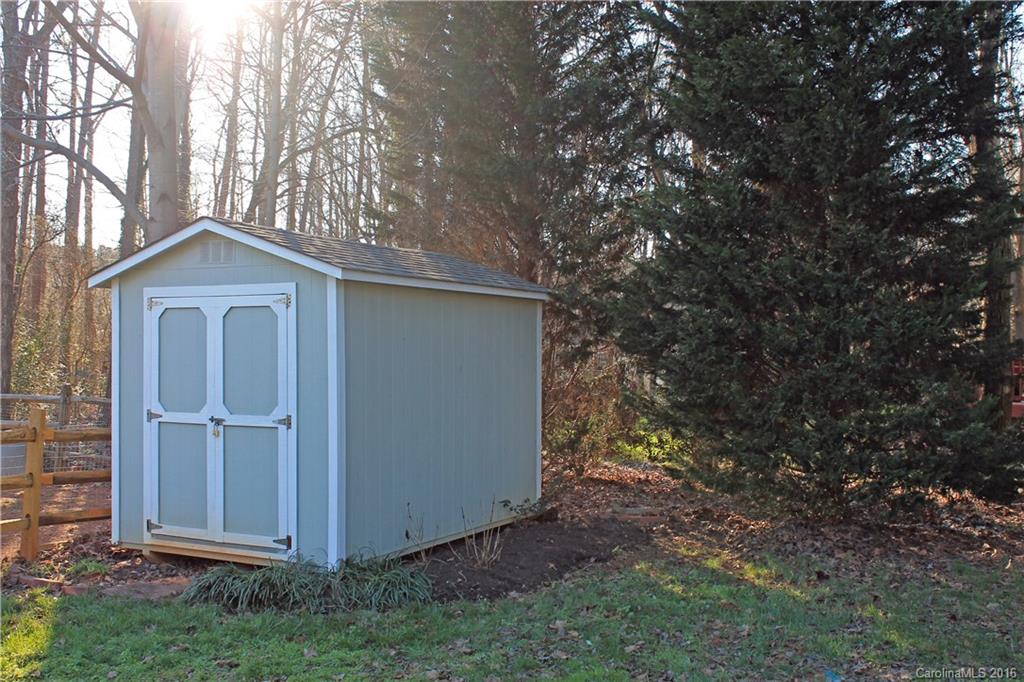 Forest Pond - Residential