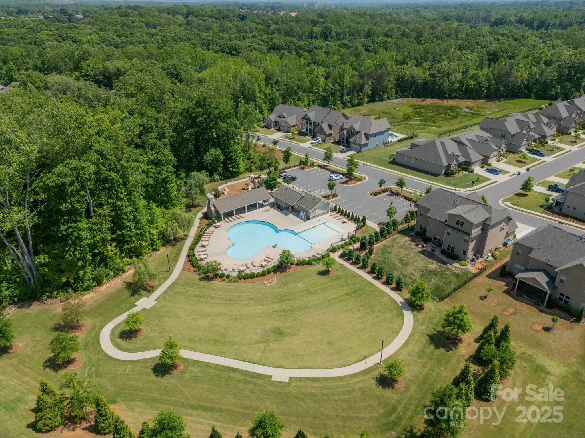 Queensbridge - Residential