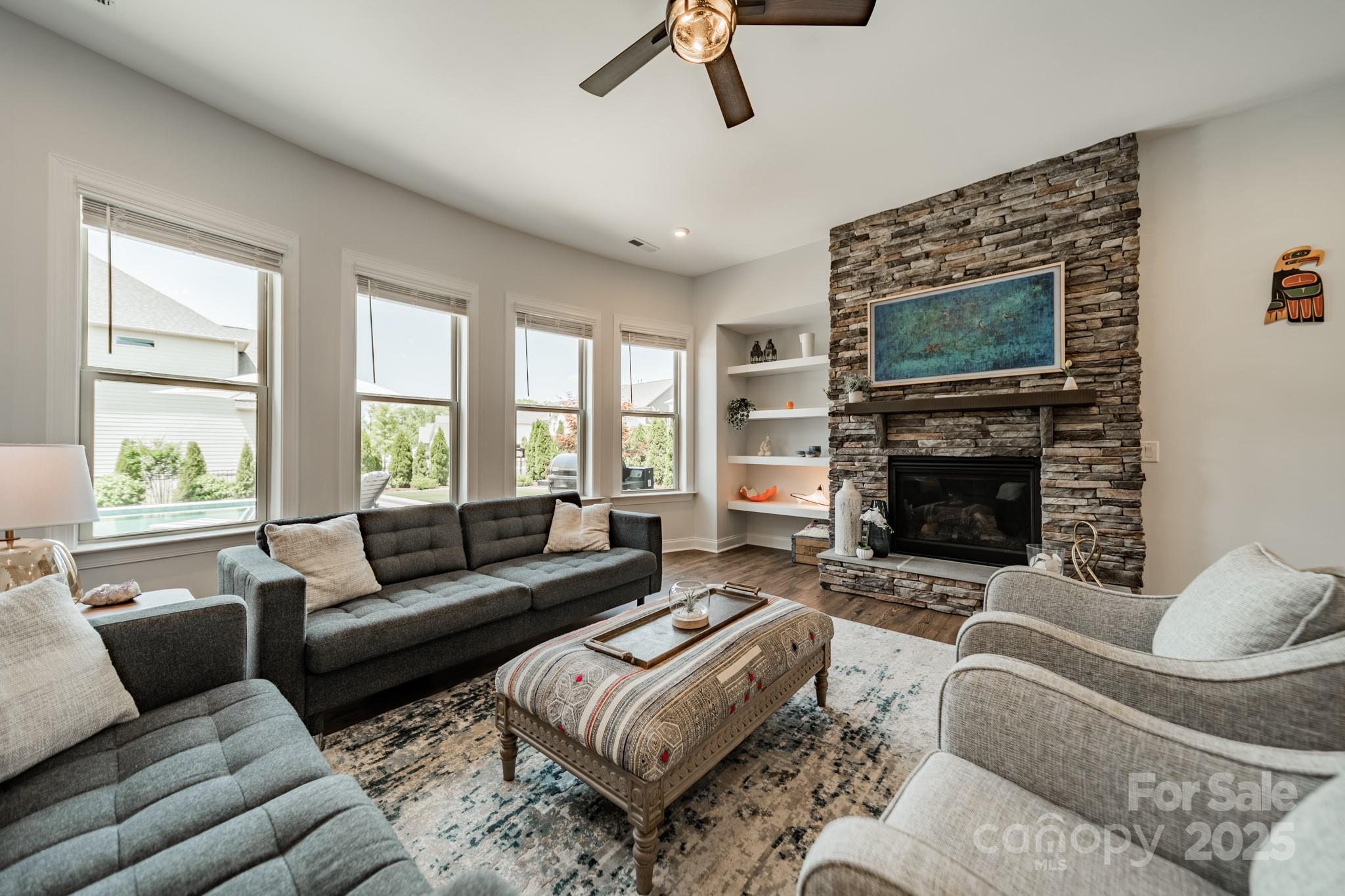 Queensbridge - Residential