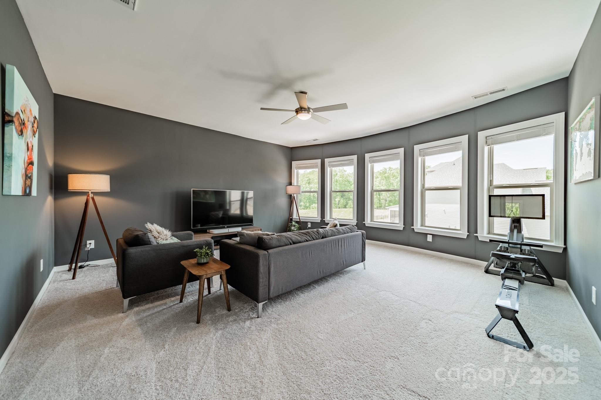 Queensbridge - Residential