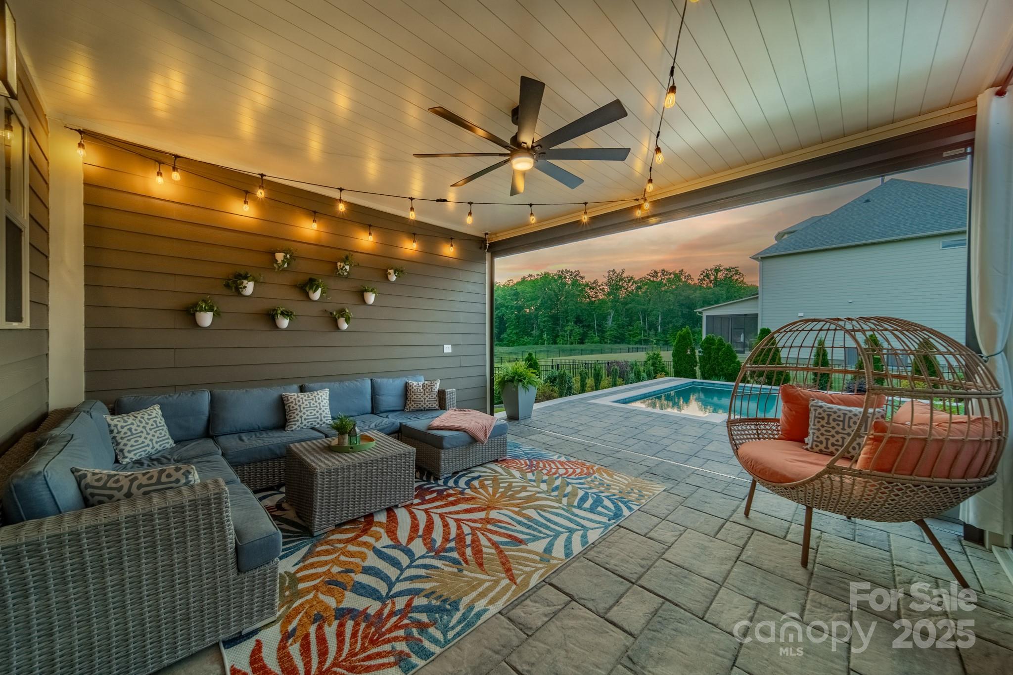 Queensbridge - Residential