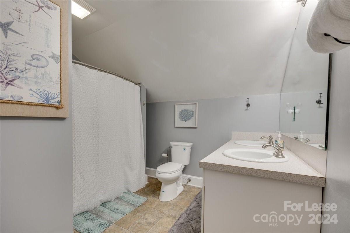 Seventeen Acres - Residential Lease