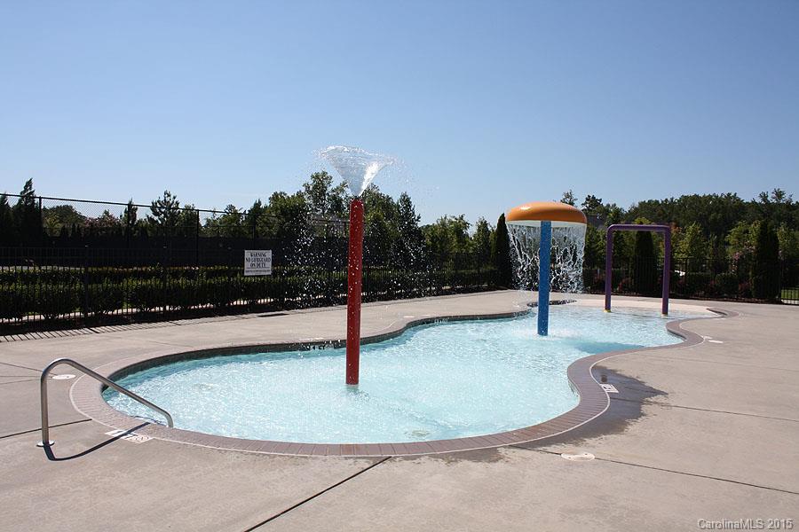 Lake Forest Preserve - Residential