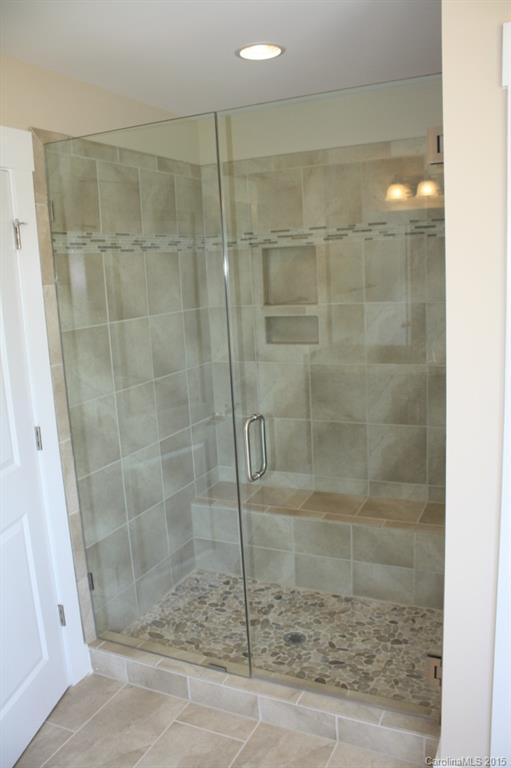 Lake Forest Preserve - Residential