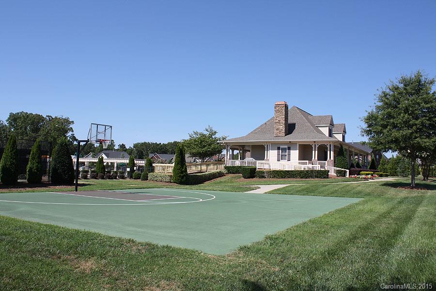 Lake Forest Preserve - Residential