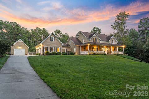 Photo of 207 Lake Front Drive, Connelly Springs, NC 28612 (MLS # 4414645)