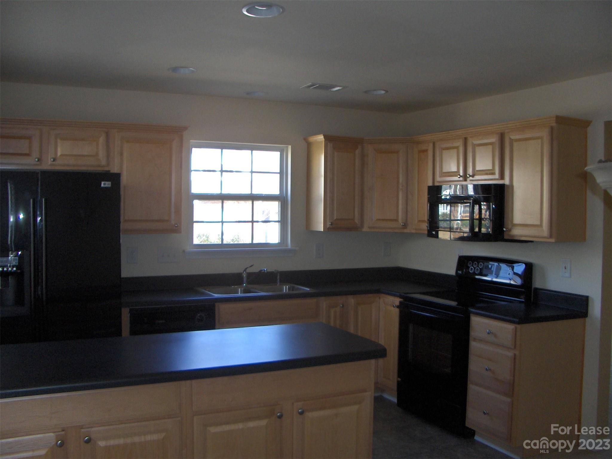 Lexington Commons - Residential Lease