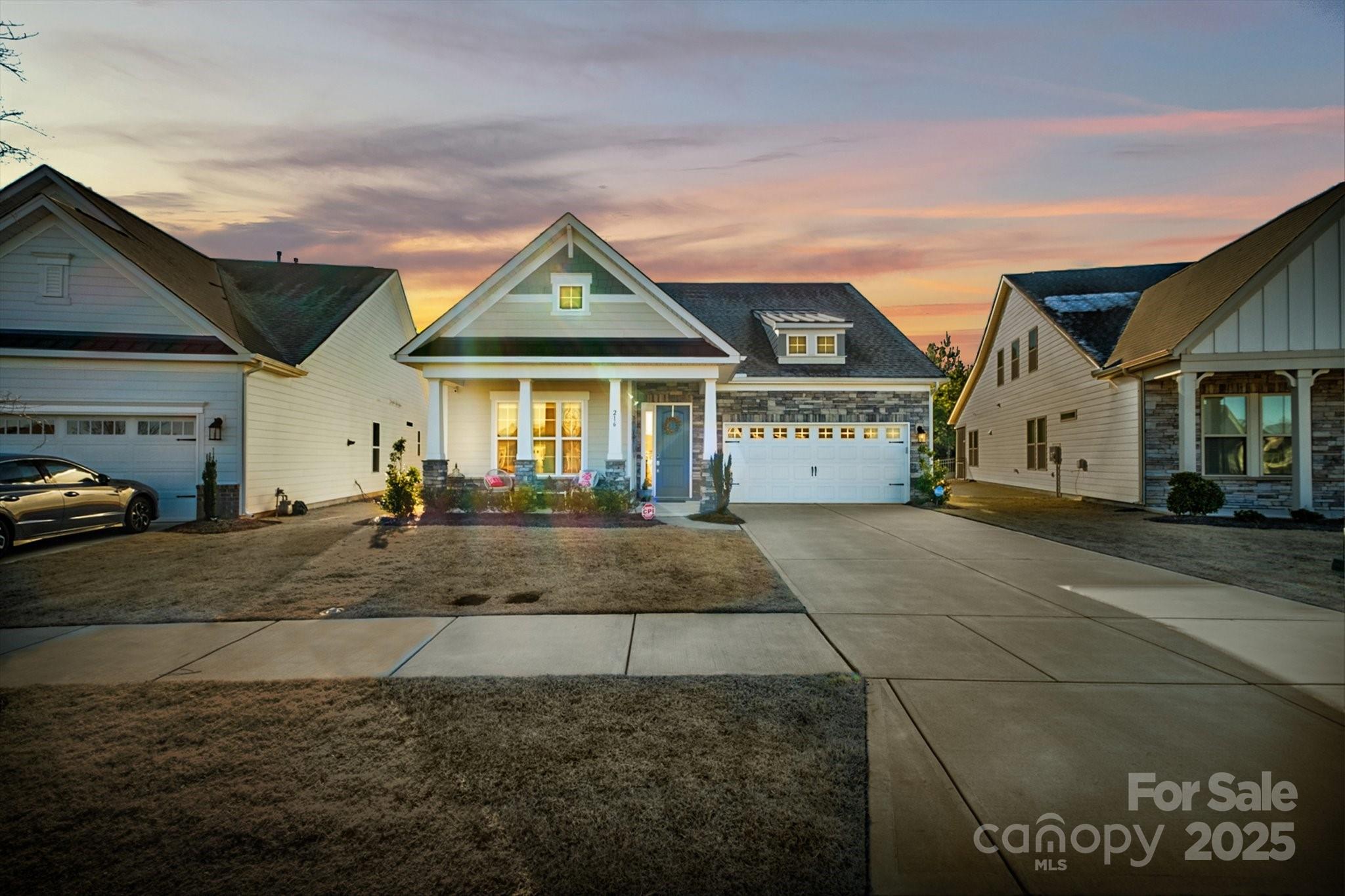 216 Portrait Way