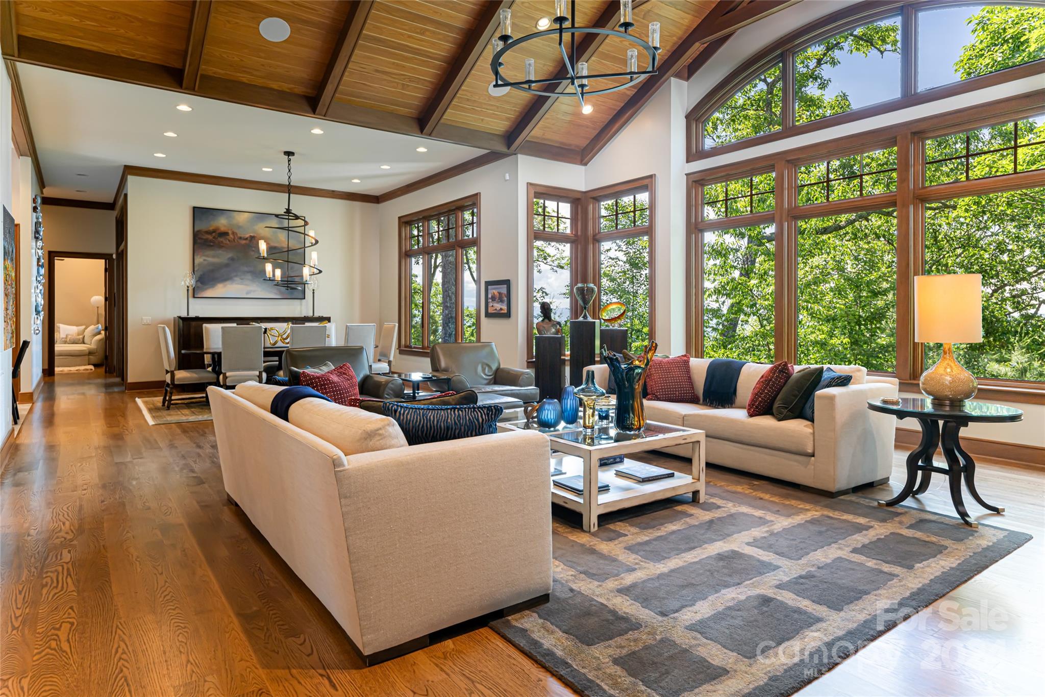 Reynolds Mountain - Residential