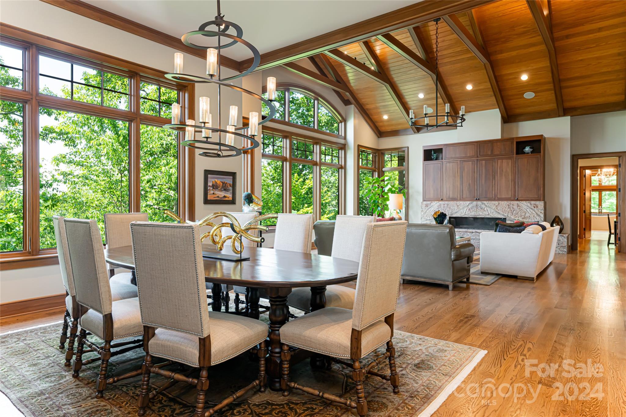 Reynolds Mountain - Residential