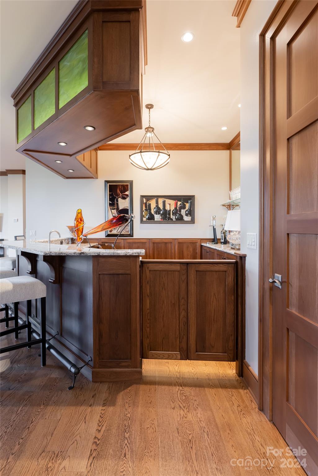 Reynolds Mountain - Residential