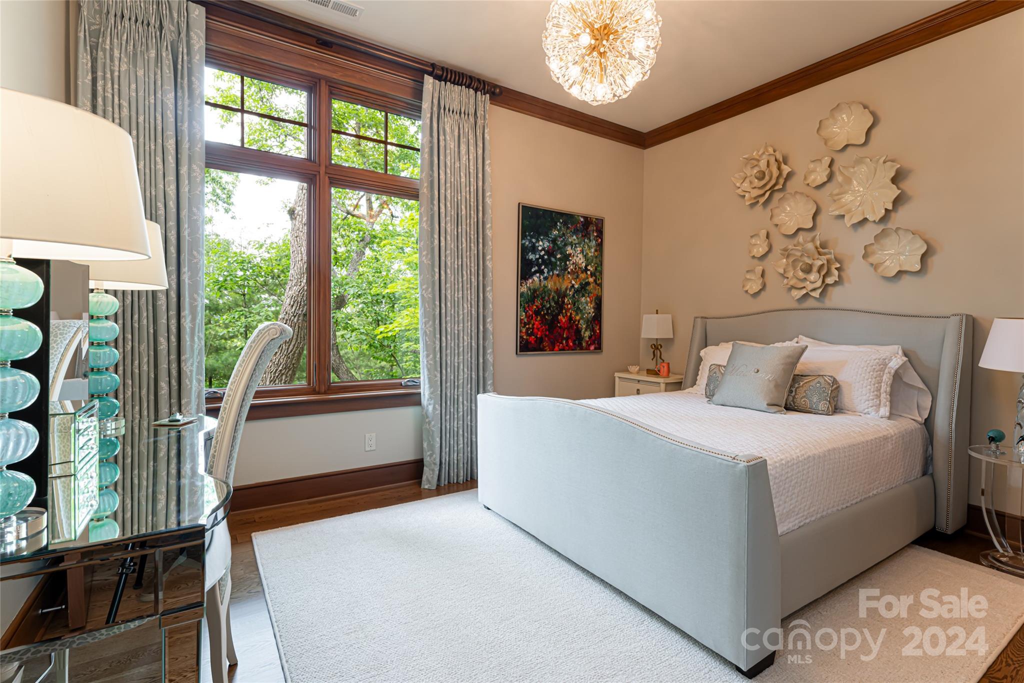 Reynolds Mountain - Residential