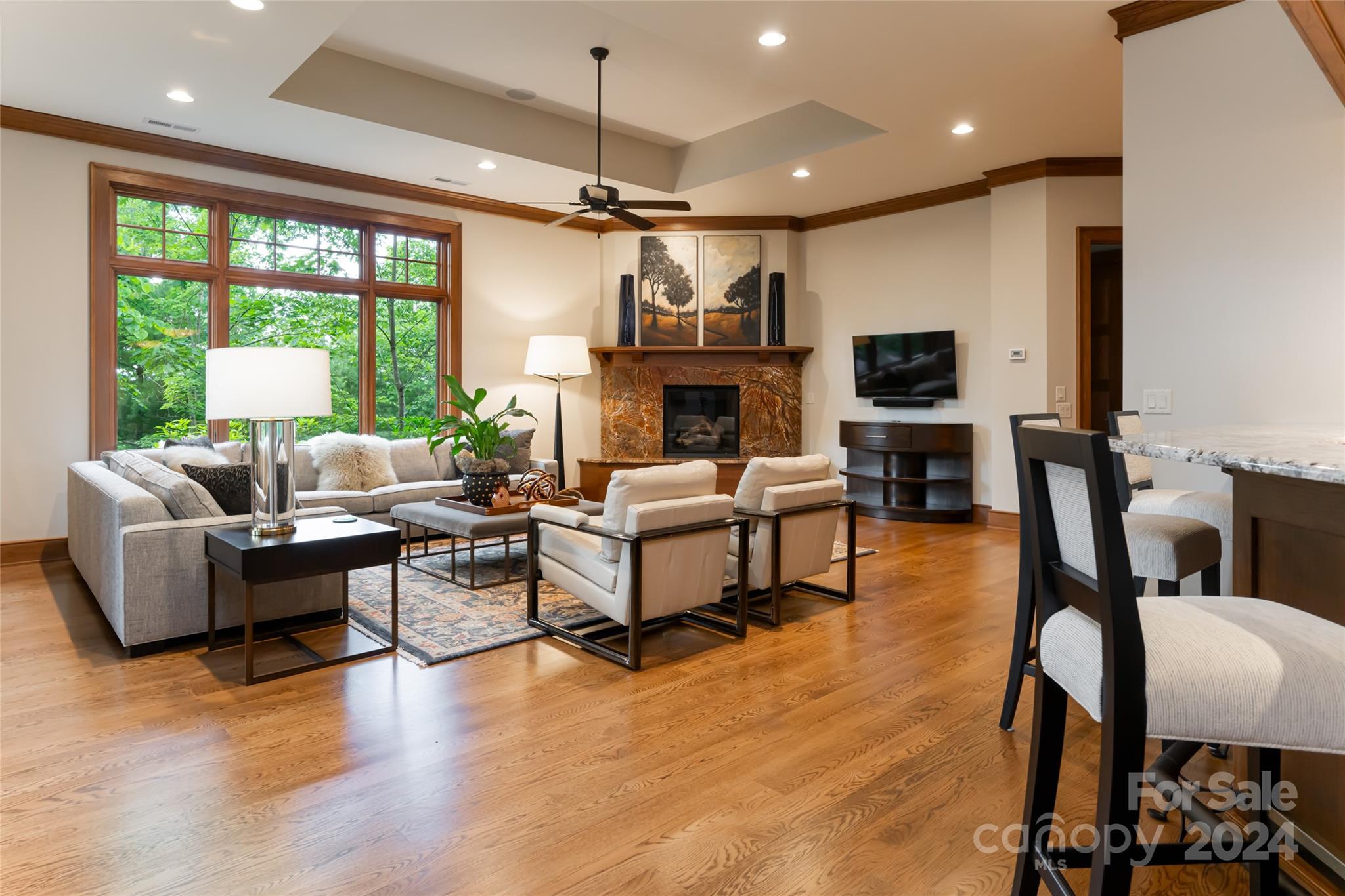 Reynolds Mountain - Residential